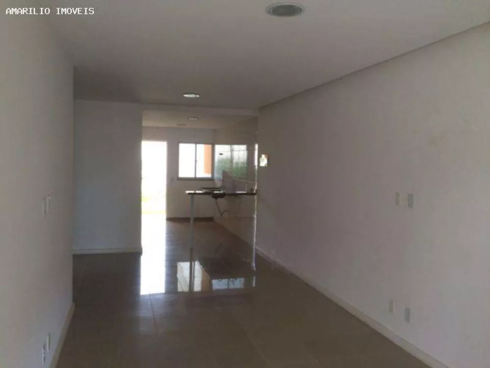 Casa à venda com 3 quartos, 140m² - Foto 2