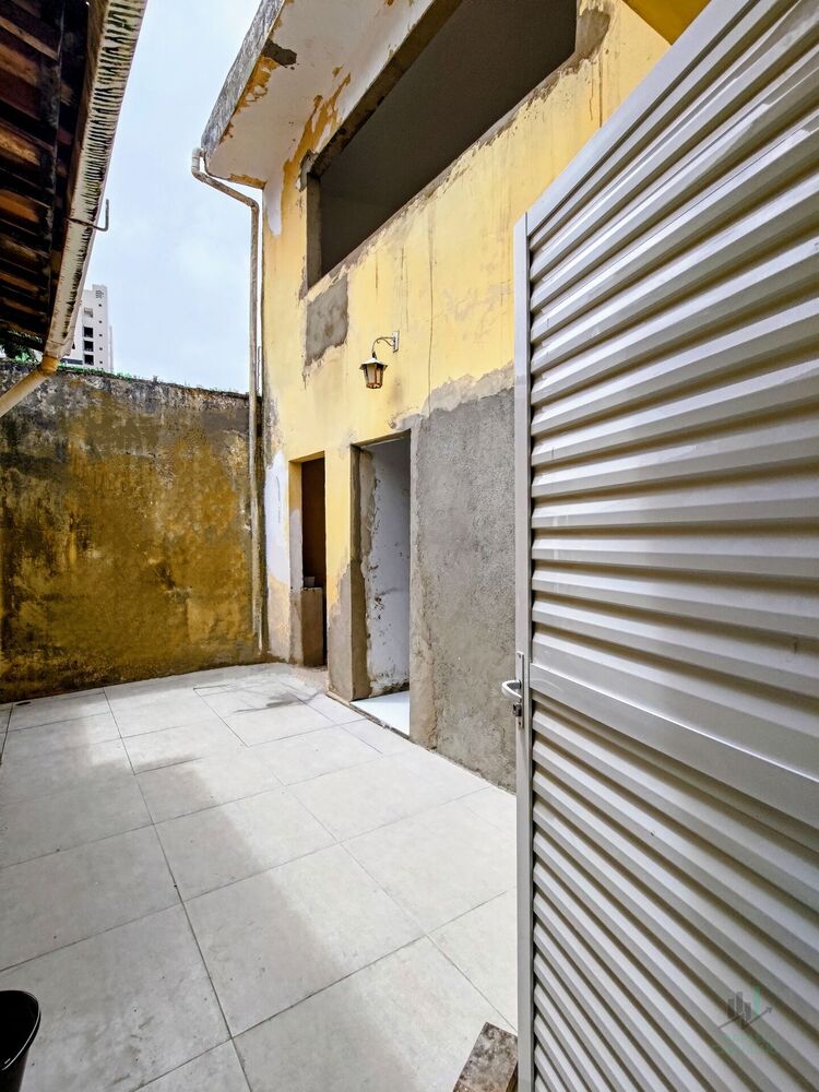 Casa à venda com 4 quartos, 184m² - Foto 4