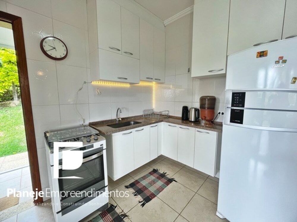 Chácara à venda com 3 quartos, 1200m² - Foto 16