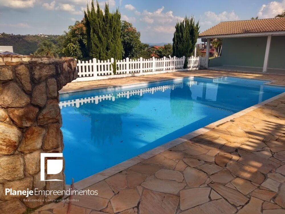 Chácara, 4 quartos, 1400 m² - Foto 1