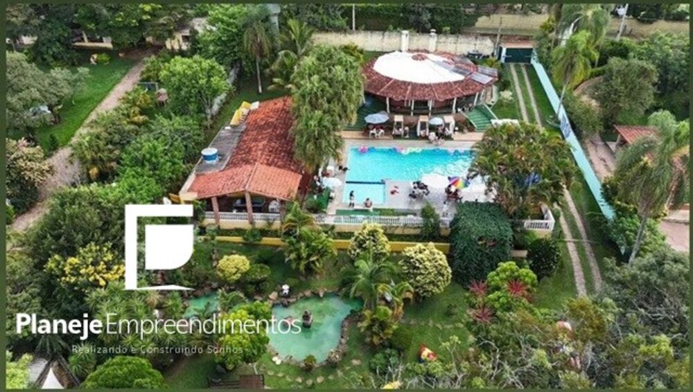 Chácara à venda com 3 quartos, 6400m² - Foto 1