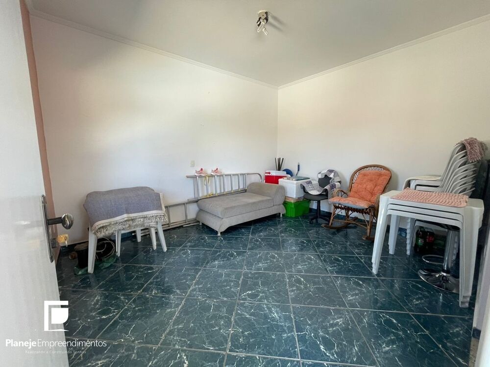 Chácara à venda com 4 quartos, 1070m² - Foto 15