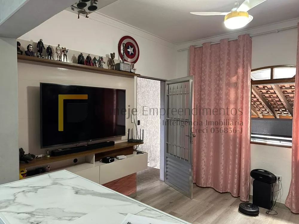 Casa à venda com 2 quartos, 125m² - Foto 4