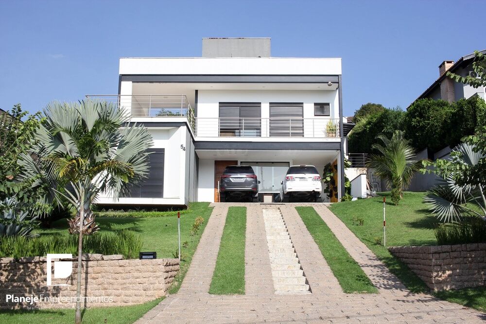 Casa de Condomínio à venda e aluguel com 4 quartos, 844m² - Foto 1