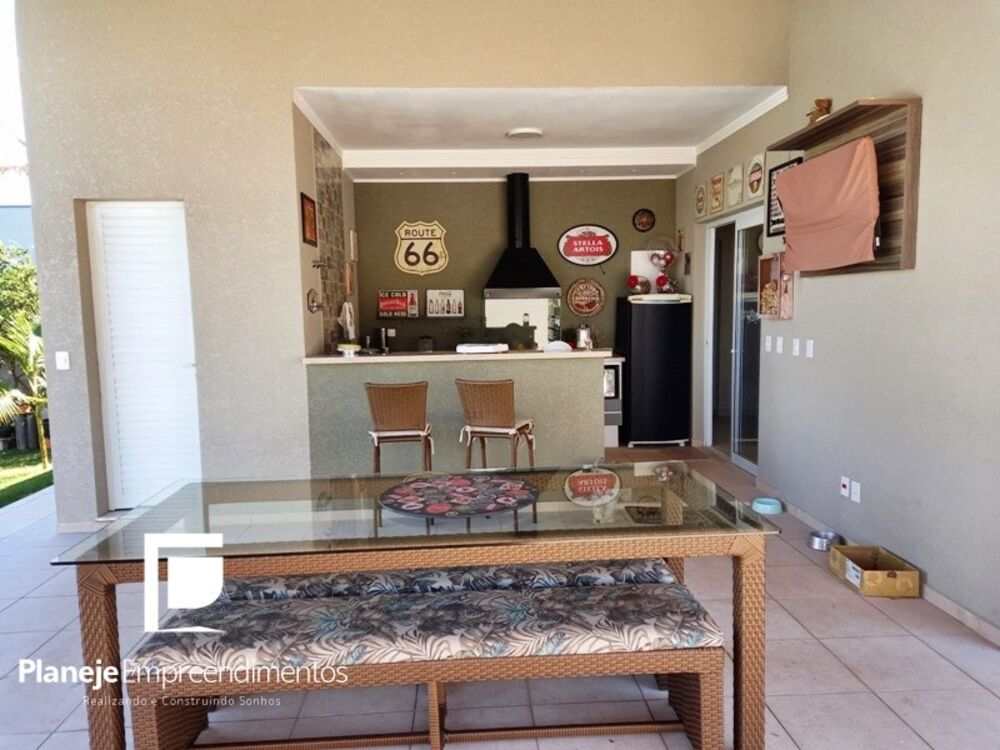 Casa de Condomínio à venda com 3 quartos, 1100m² - Foto 4