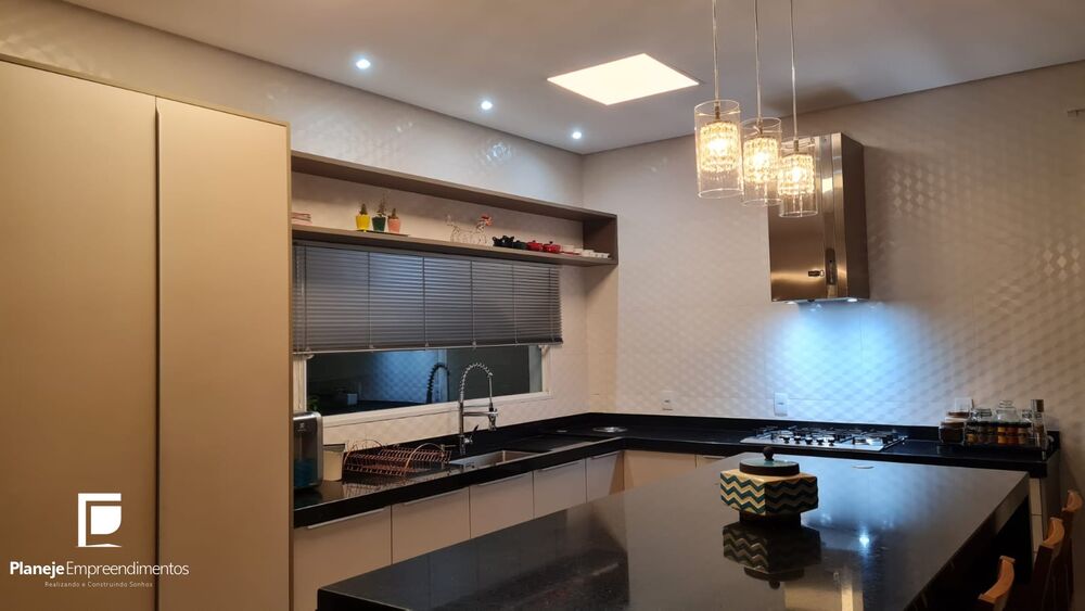 Casa à venda com 2 quartos, 250m² - Foto 11