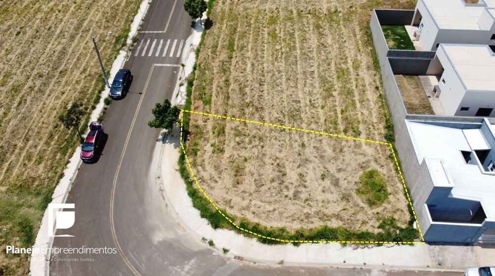 Loteamento e Condomínio, 250 m² - Foto 1