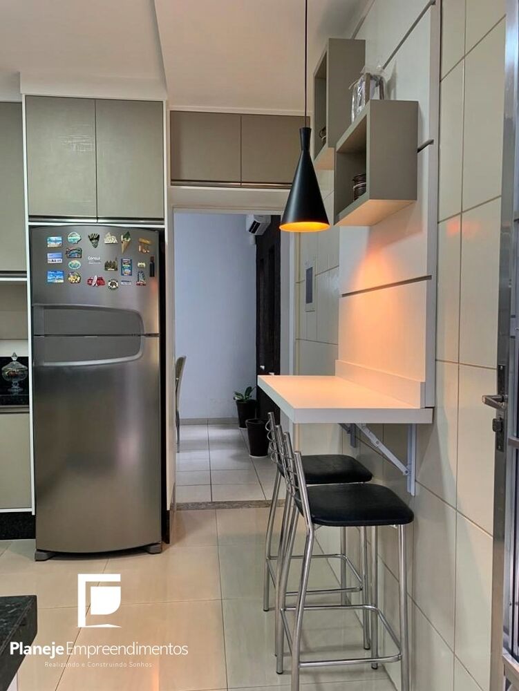 Casa à venda com 3 quartos, 200m² - Foto 10
