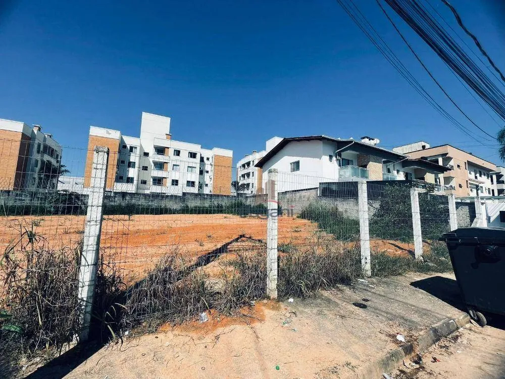 Terreno, 240 m² - Foto 1