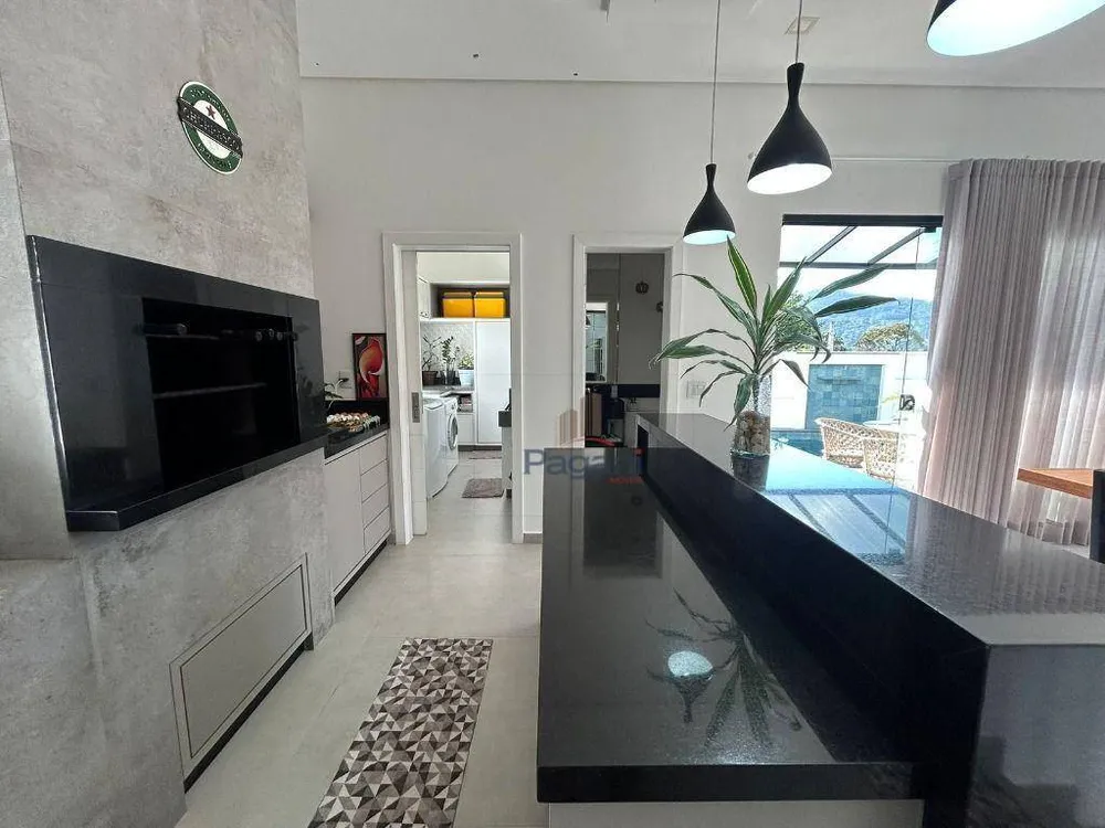 Casa, 3 quartos, 219 m² - Foto 7