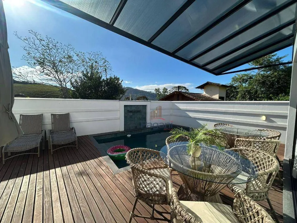 Casa, 3 quartos, 219 m² - Foto 4