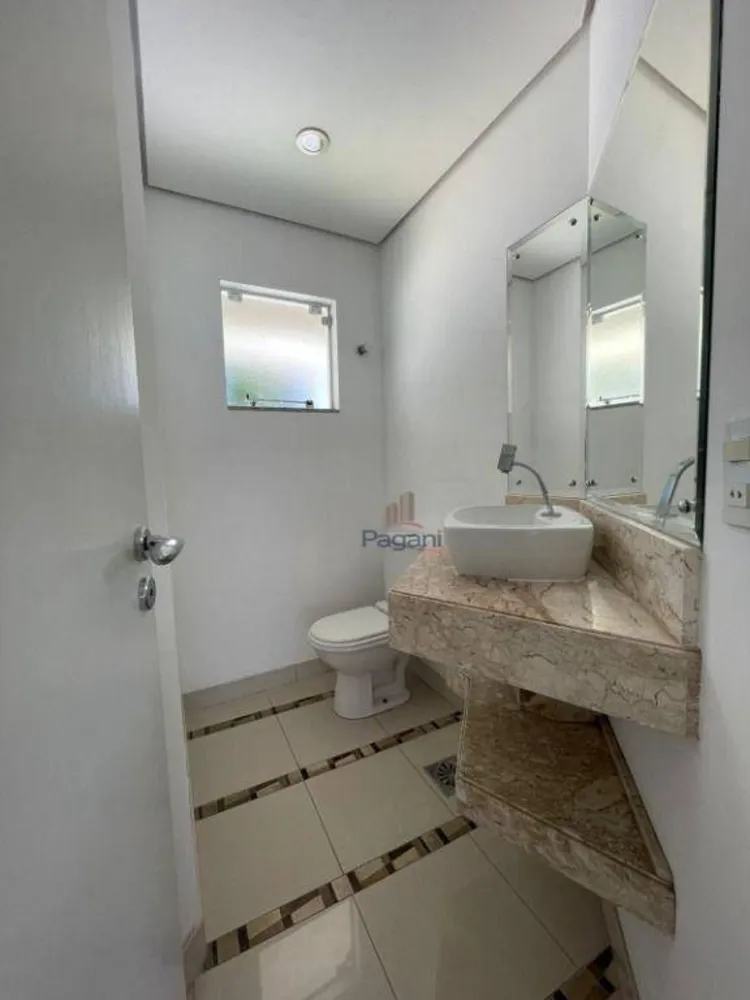 Casa, 3 quartos, 249 m² - Foto 1