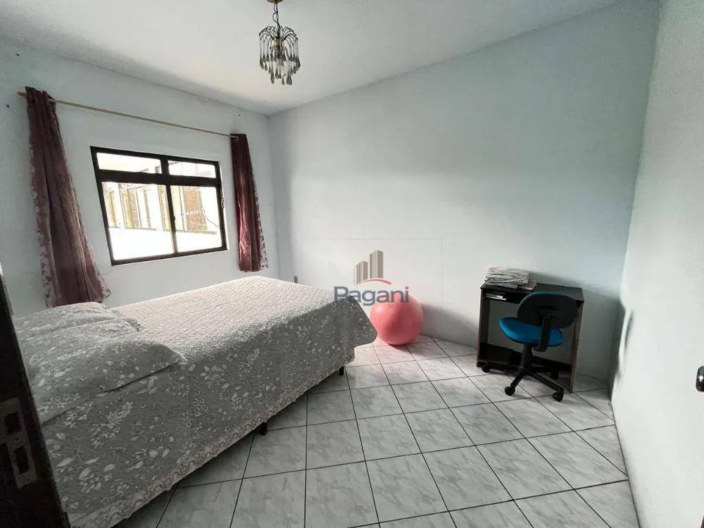 Casa, 3 quartos, 300 m² - Foto 13