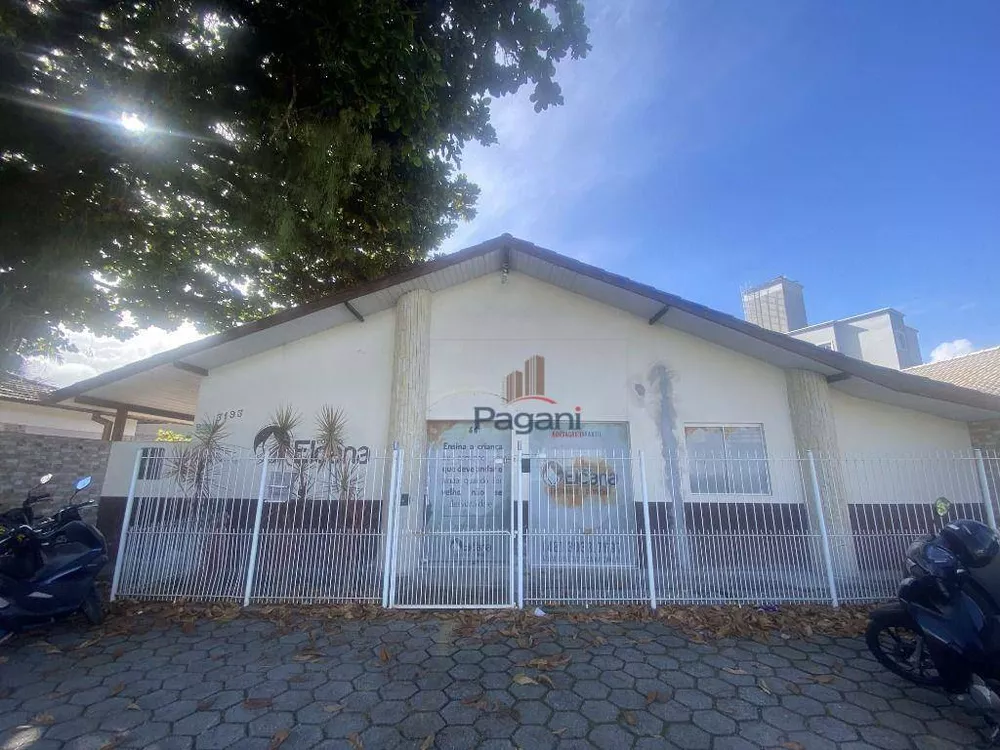 Casa para alugar, 550m² - Foto 1