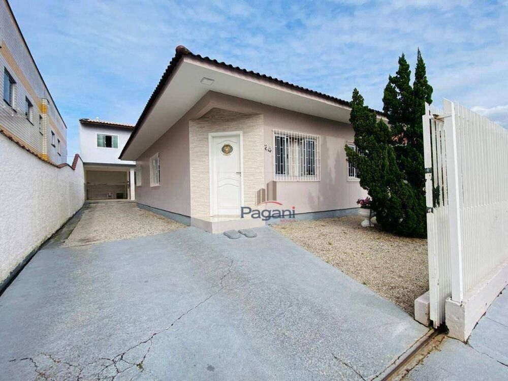 Casa à venda com 3 quartos, 190m² - Foto 1