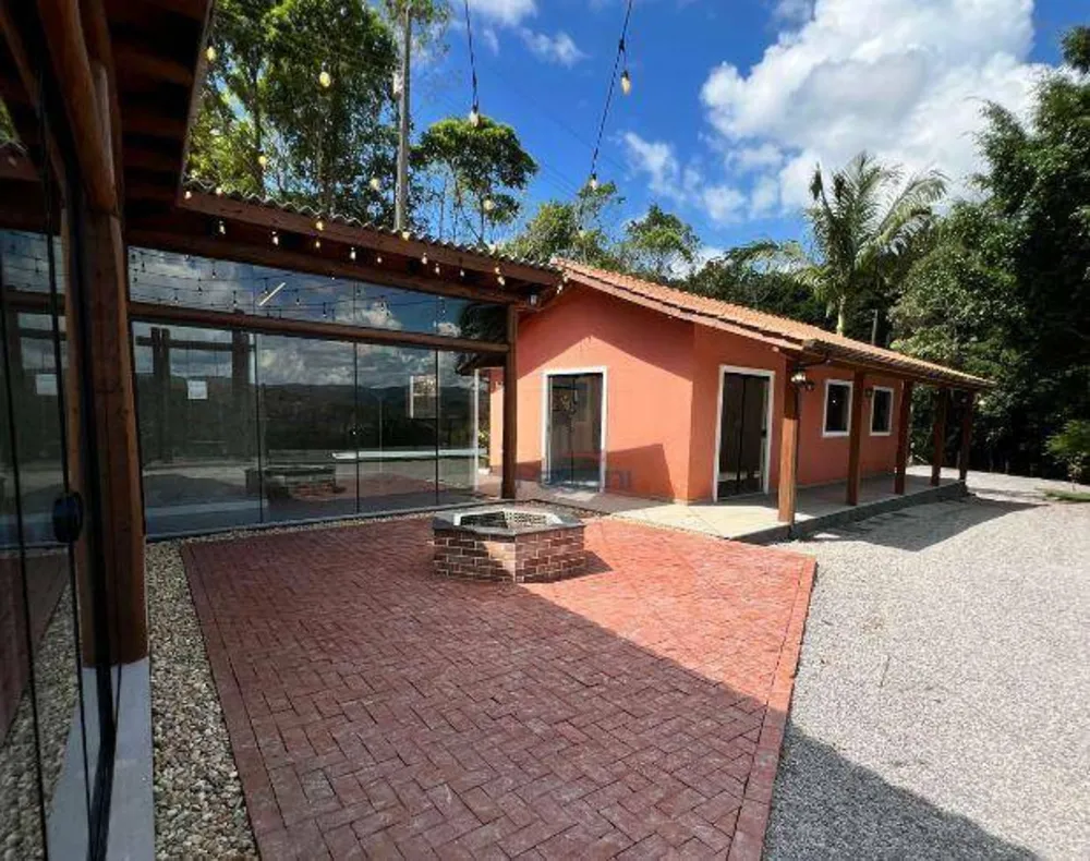 Sítio, 3 quartos, 6000 m² - Foto 1