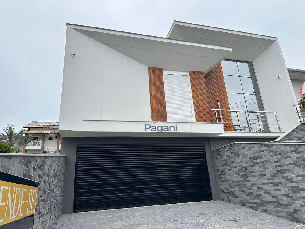Casa, 3 quartos, 240 m² - Foto 1