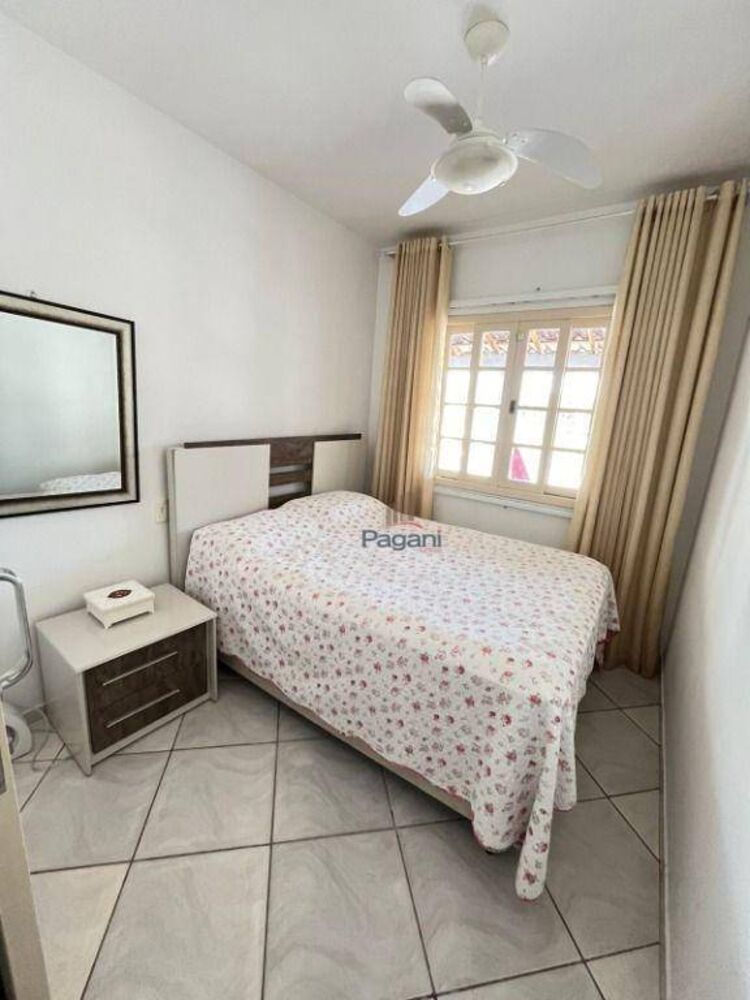 Casa à venda com 2 quartos, 70m² - Foto 3