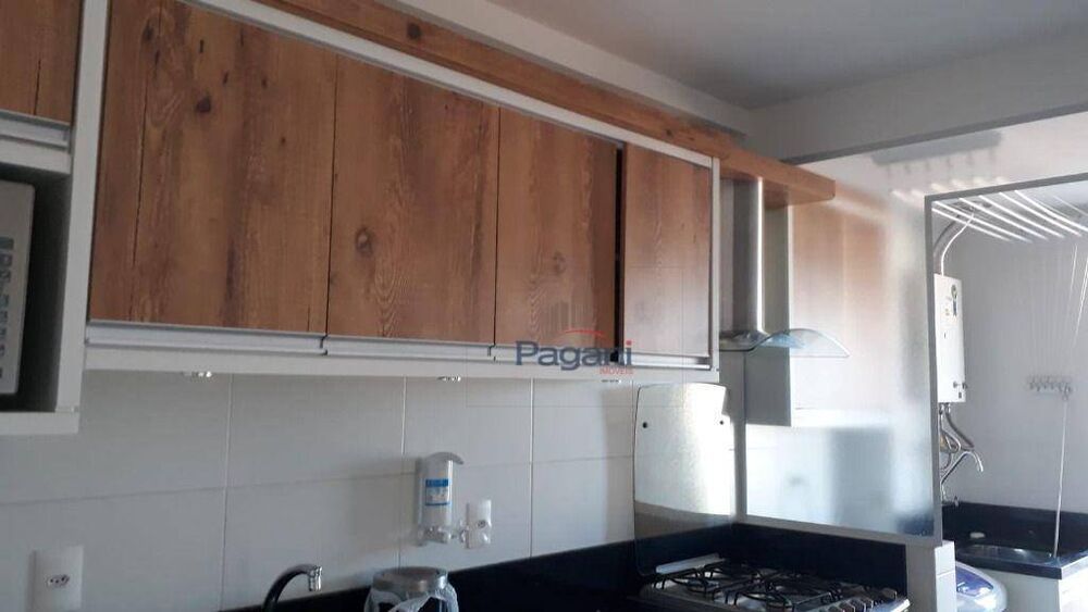 Apartamento à venda com 3 quartos, 108m² - Foto 2