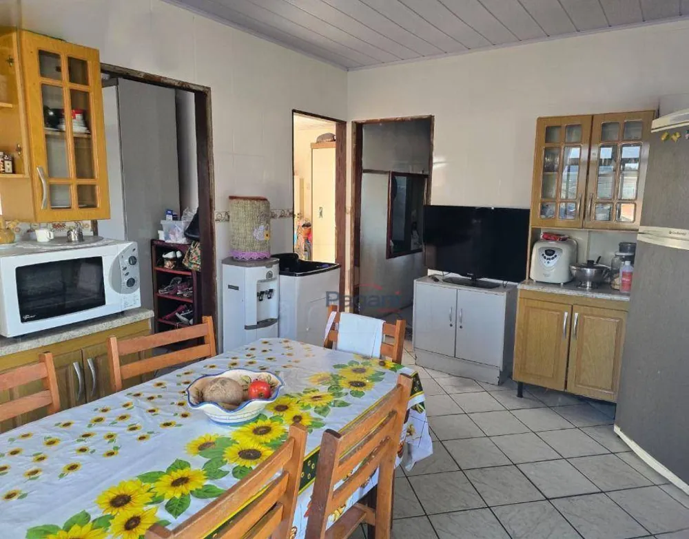 Casa, 3 quartos, 215 m² - Foto 1