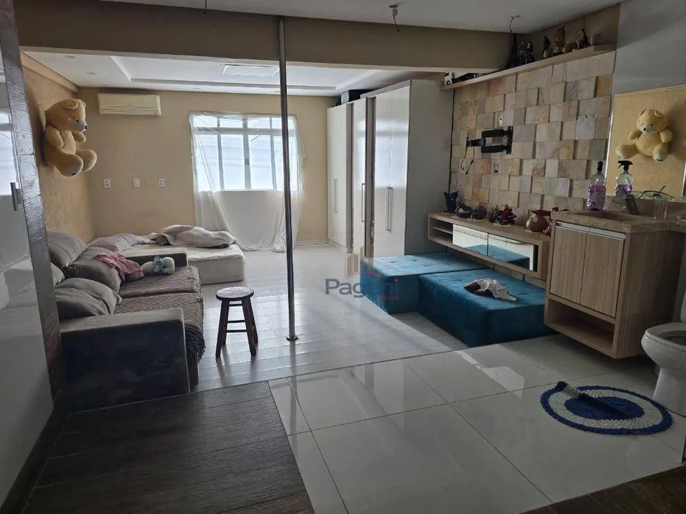 Casa, 3 quartos, 215 m² - Foto 4