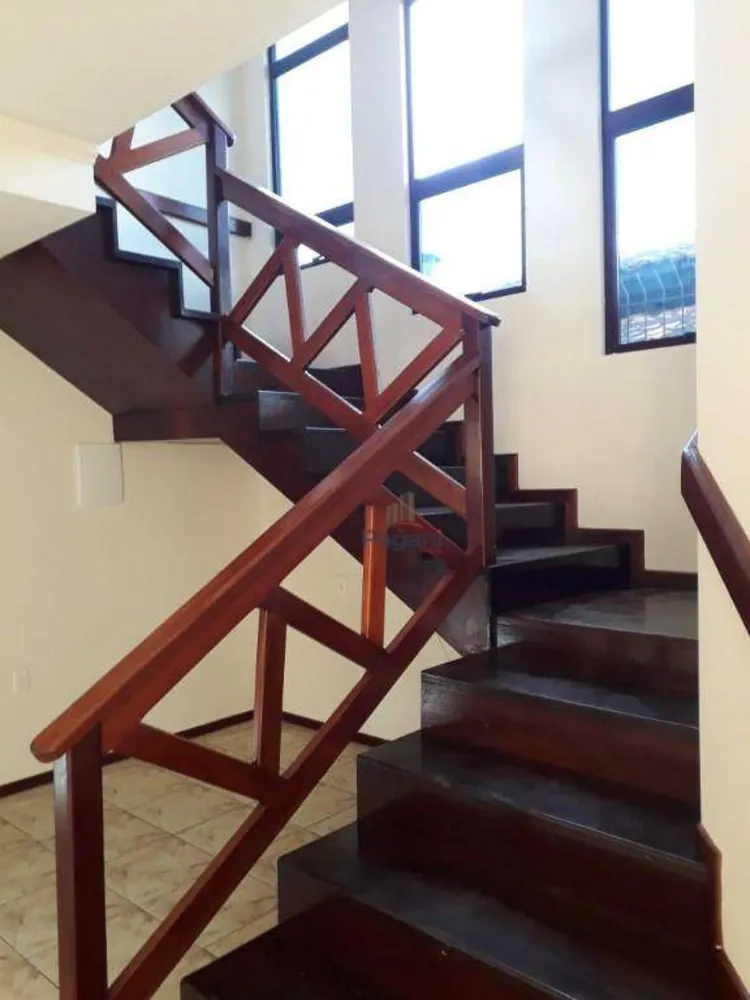 Casa, 5 quartos, 200 m² - Foto 2