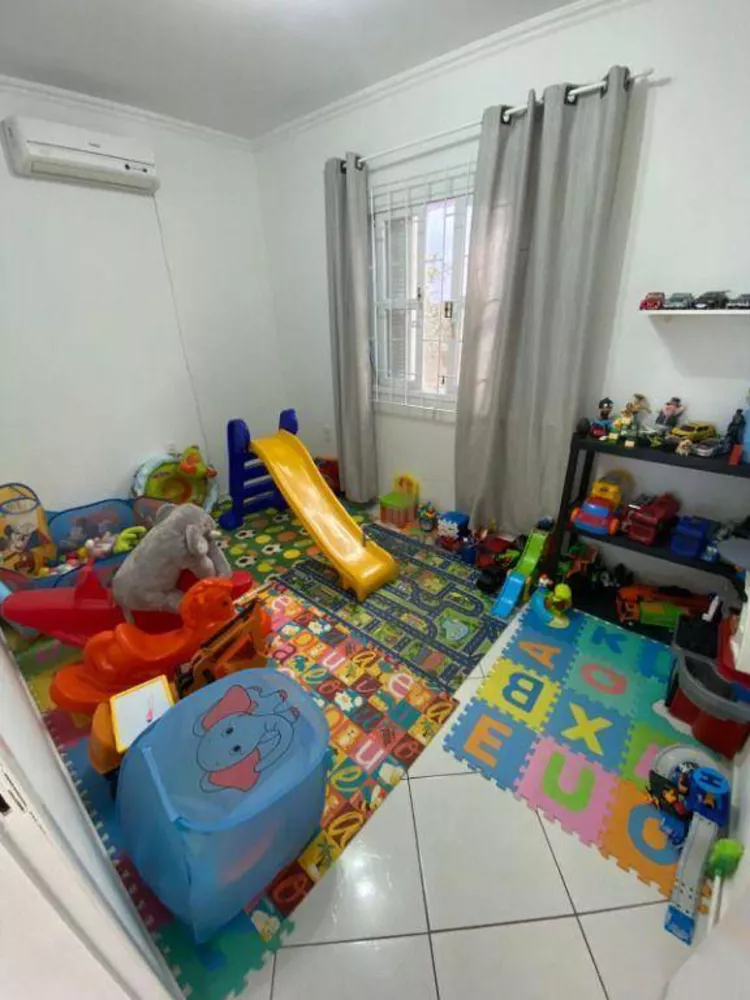 Casa, 4 quartos, 200 m² - Foto 3