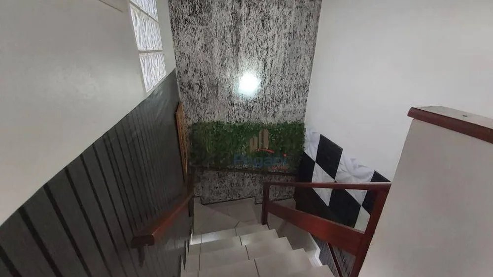 Sobrado, 3 quartos, 230 m² - Foto 2