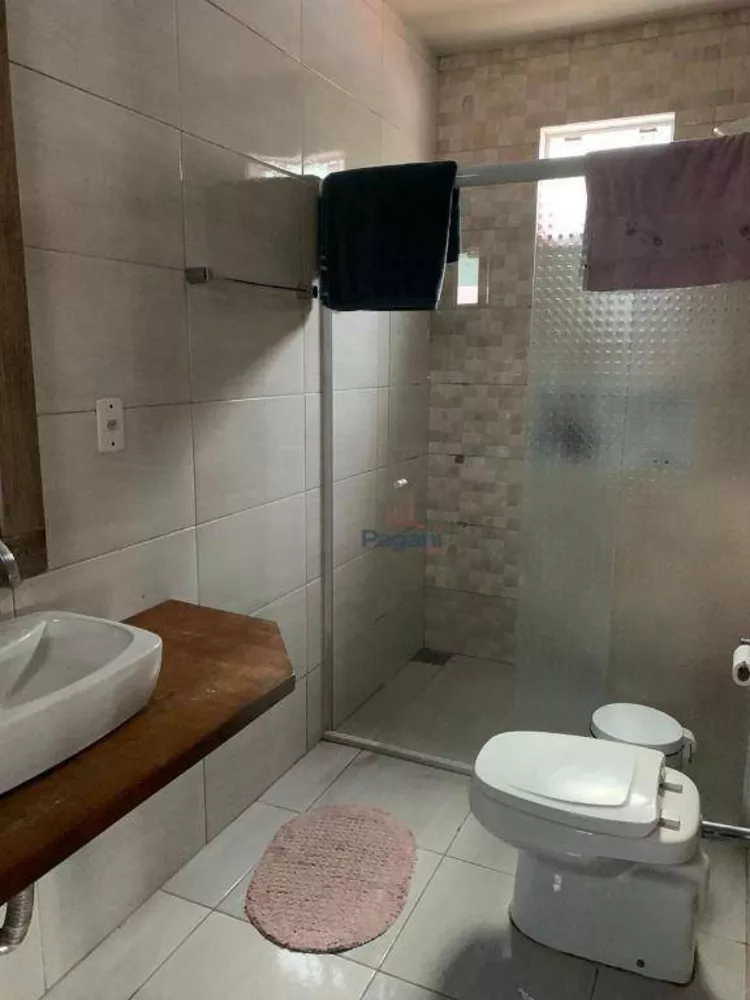 Casa, 4 quartos, 219 m² - Foto 1