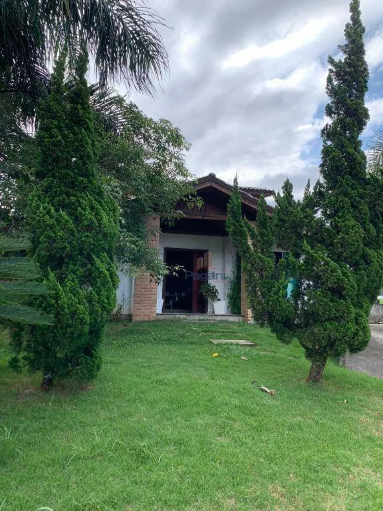 Casa, 4 quartos, 219 m² - Foto 1
