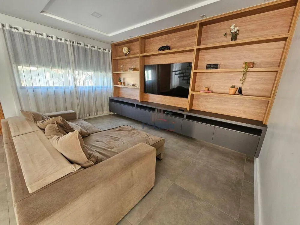 Casa, 4 quartos, 340 m² - Foto 9