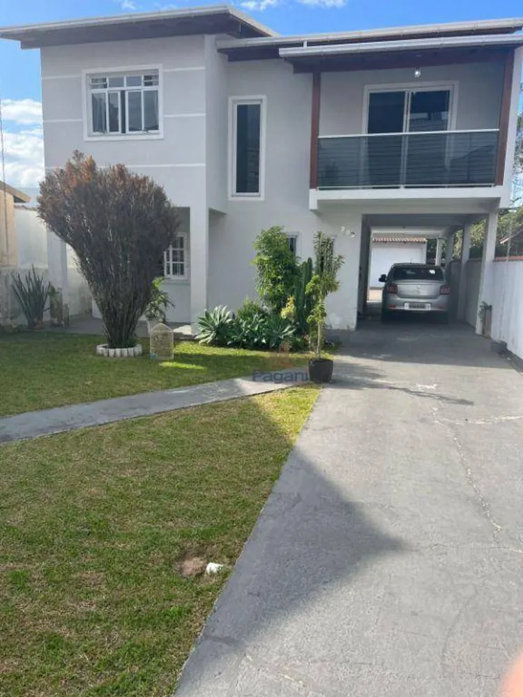 Casa, 5 quartos, 200 m² - Foto 1