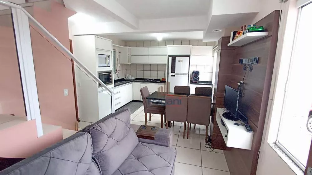 Sobrado, 2 quartos, 69 m² - Foto 2