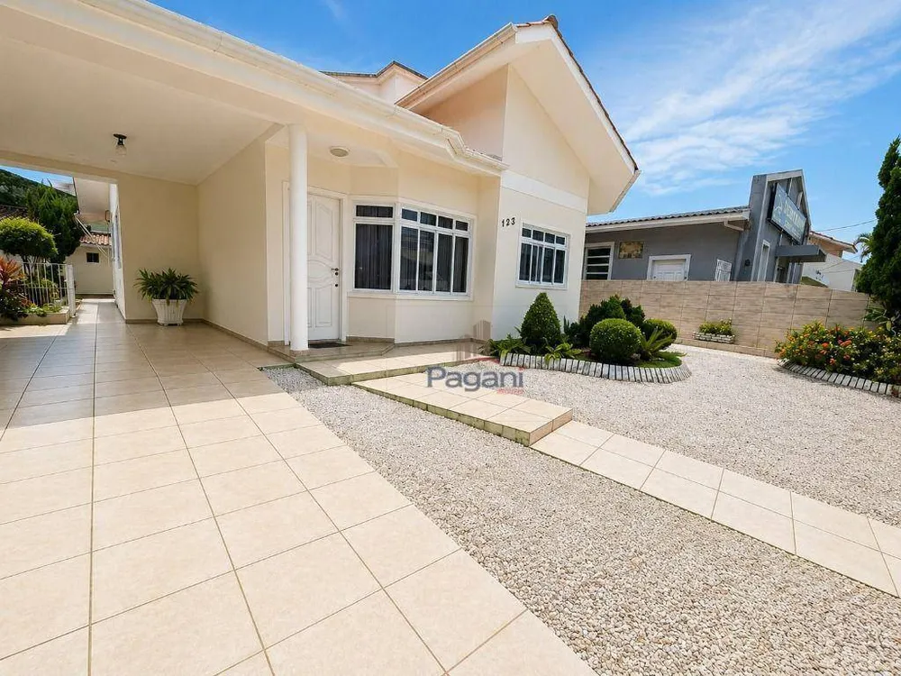Casa, 2 quartos, 125 m² - Foto 1