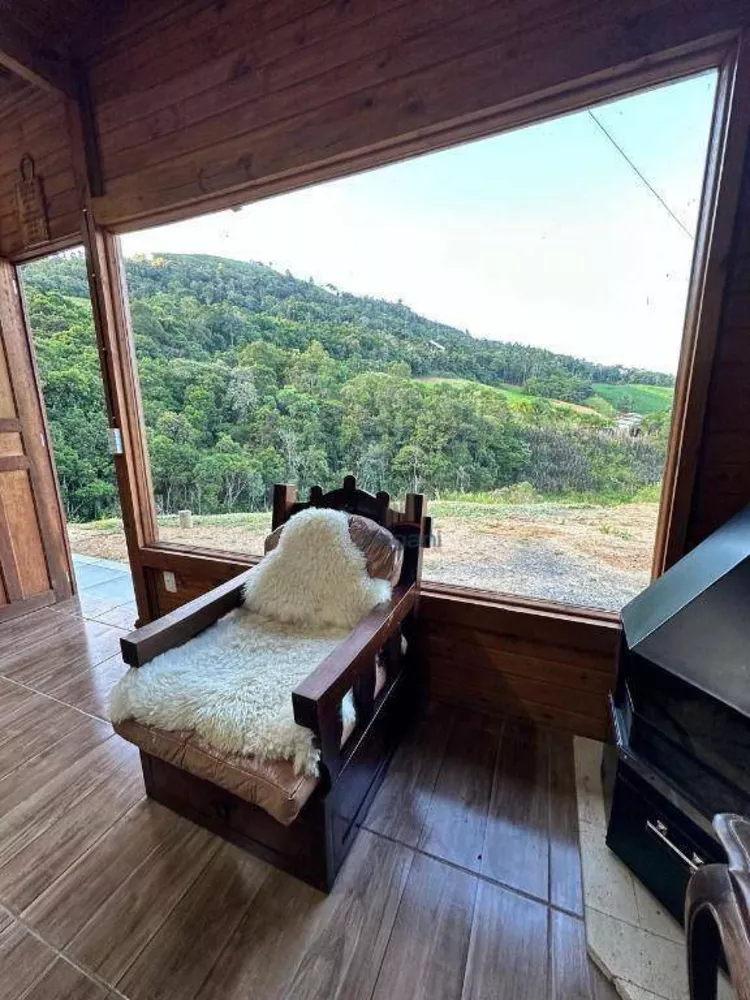 Sítio, 2 quartos, 10000 m² - Foto 4