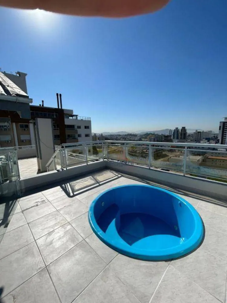 Cobertura, 3 quartos, 230 m² - Foto 4