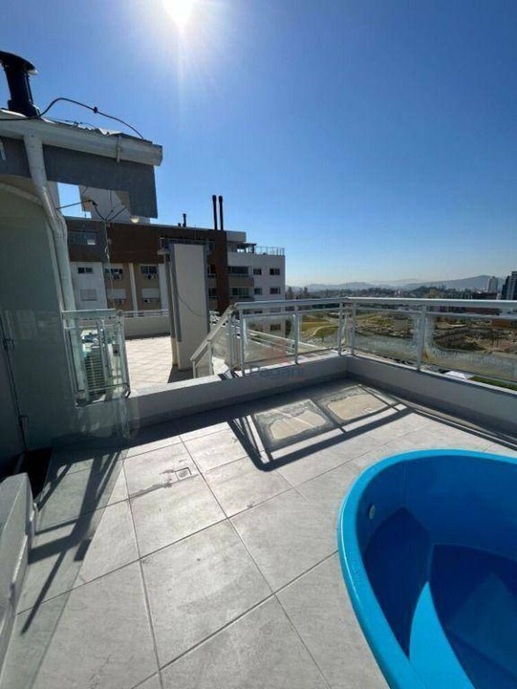 Cobertura à venda com 3 quartos, 230m² - Foto 1