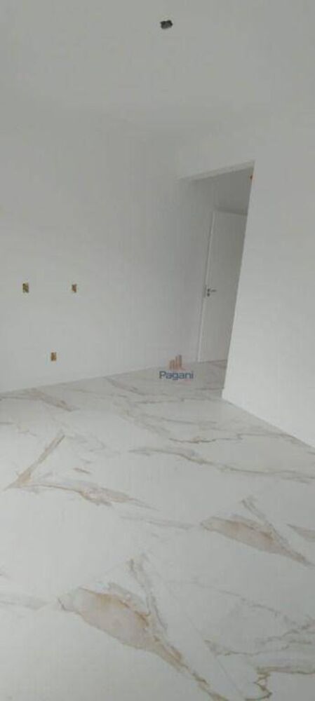Sobrado à venda com 2 quartos, 95m² - Foto 3