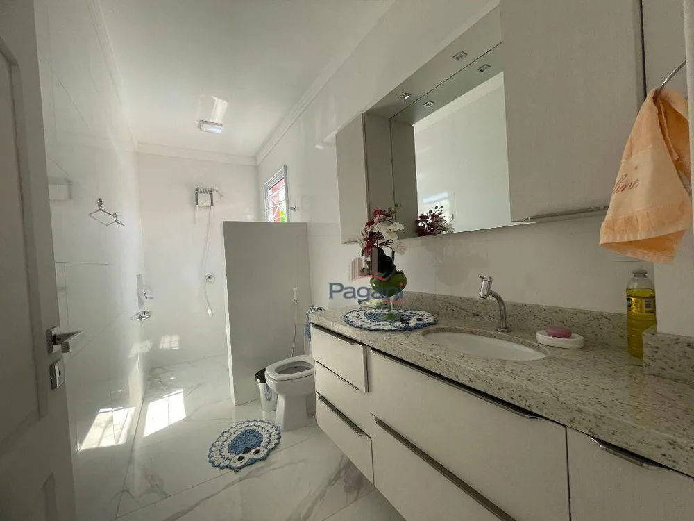 Casa, 3 quartos, 257 m² - Foto 3