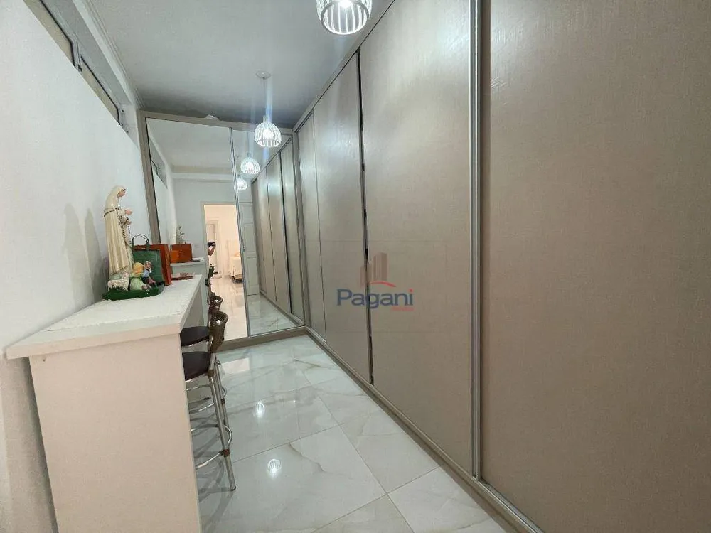 Casa, 3 quartos, 257 m² - Foto 4