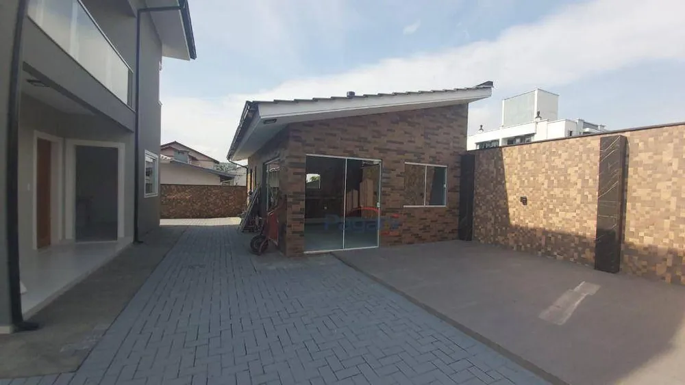 Casa, 3 quartos, 270 m² - Foto 4