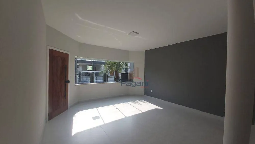 Casa, 3 quartos, 270 m² - Foto 7