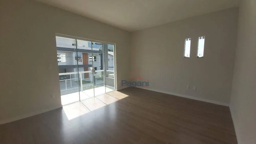Casa, 3 quartos, 270 m² - Foto 11
