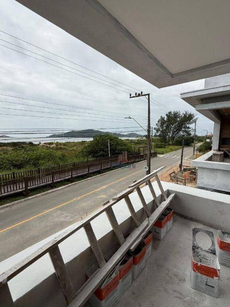 Apartamento à venda com 3 quartos, 104m² - Foto 1