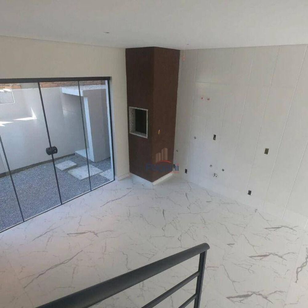 Sobrado à venda com 3 quartos, 101m² - Foto 1