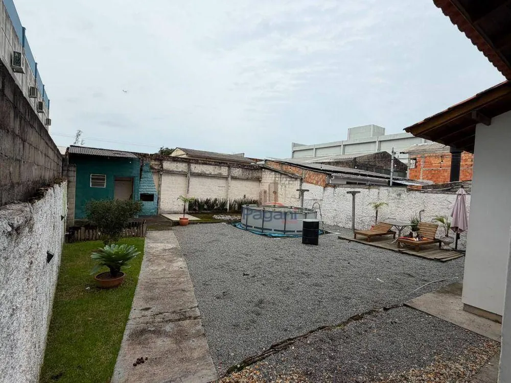 Casa, 3 quartos, 154 m² - Foto 2