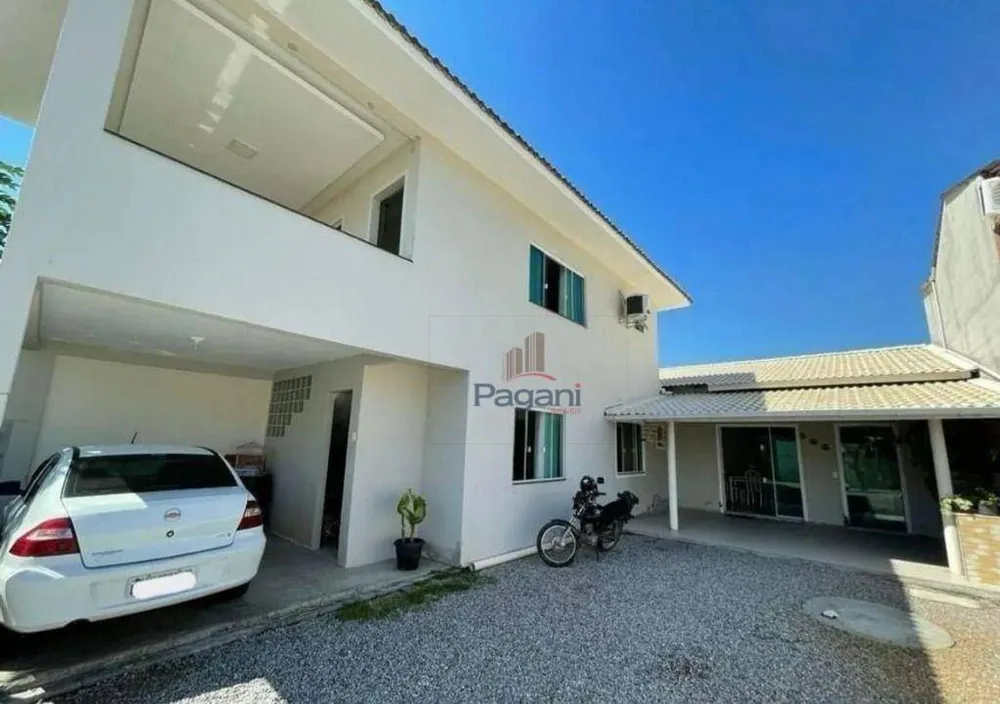 Casa, 3 quartos, 184 m² - Foto 1
