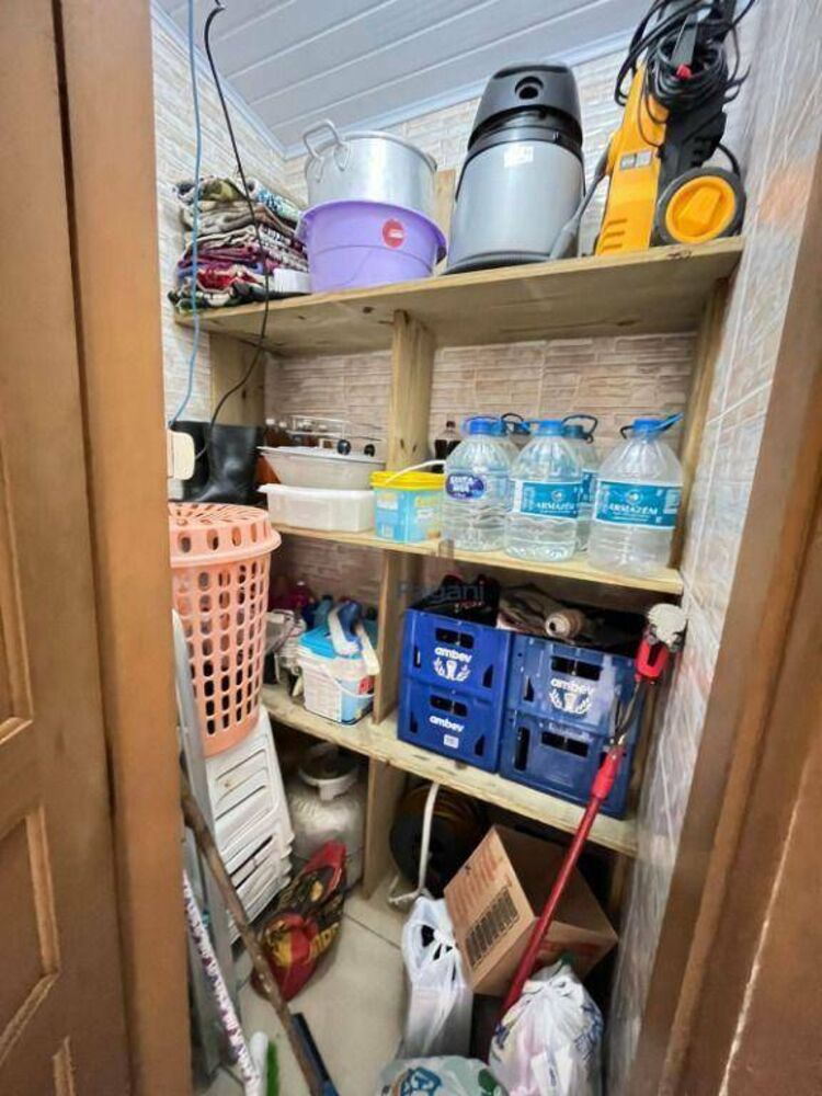 Casa à venda com 3 quartos, 200m² - Foto 10