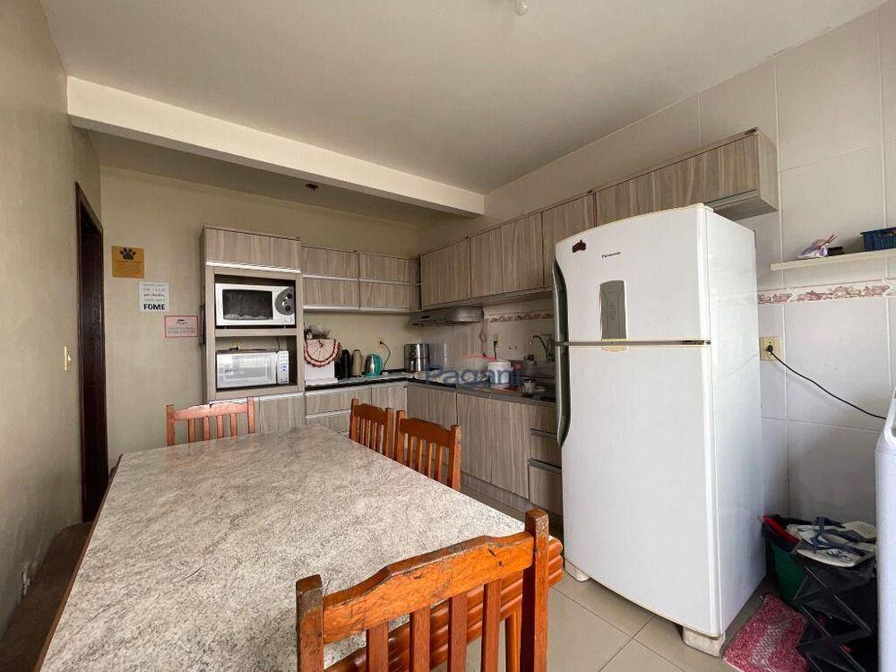 Casa, 4 quartos, 286 m² - Foto 23