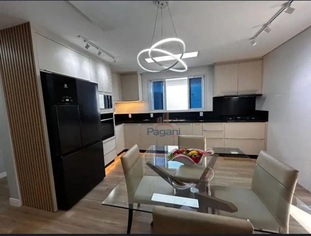 Casa, 3 quartos, 197 m² - Foto 4
